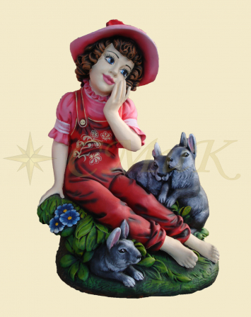Фигурка девочка на полянке(красная)